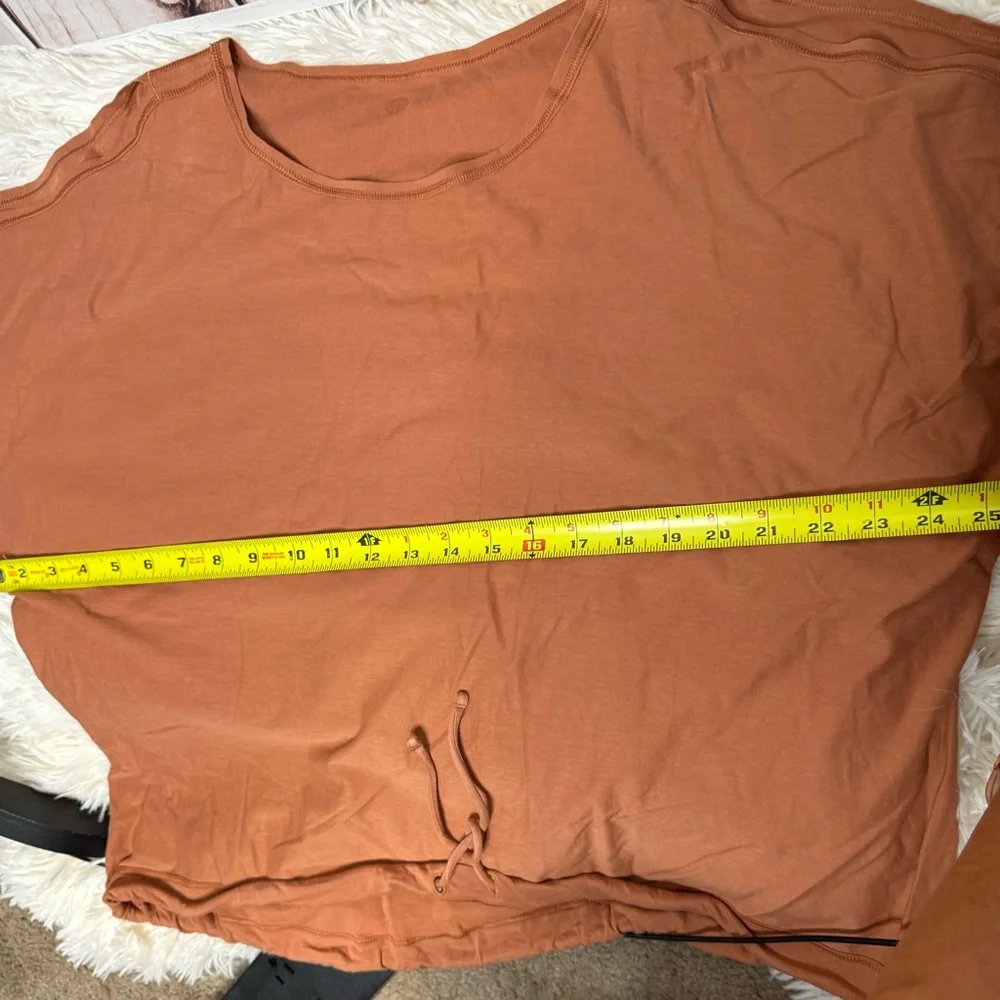 Lululemon Renew The Day short sleeve top